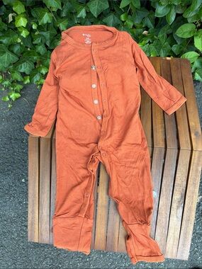 Kyte BABY Rust Orange Long-Sleeve Footed One-Piece